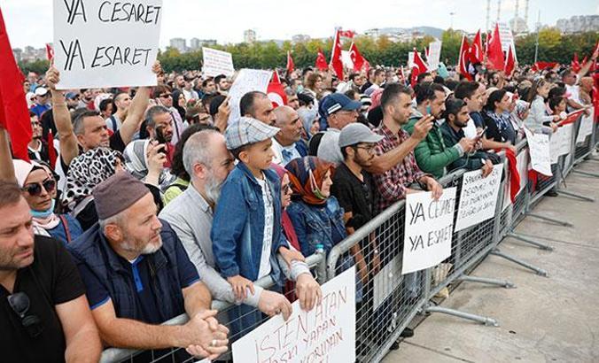 Aşı karşıtlarından Maltepe'de miting