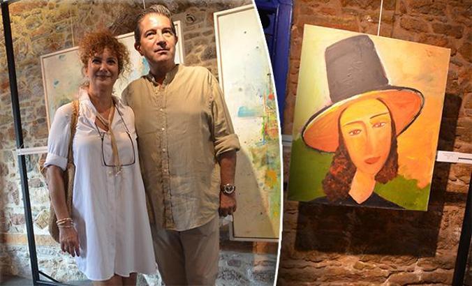 Halit Akçatepe'nin kızı ve damadı Bodrum'da sergi açtı