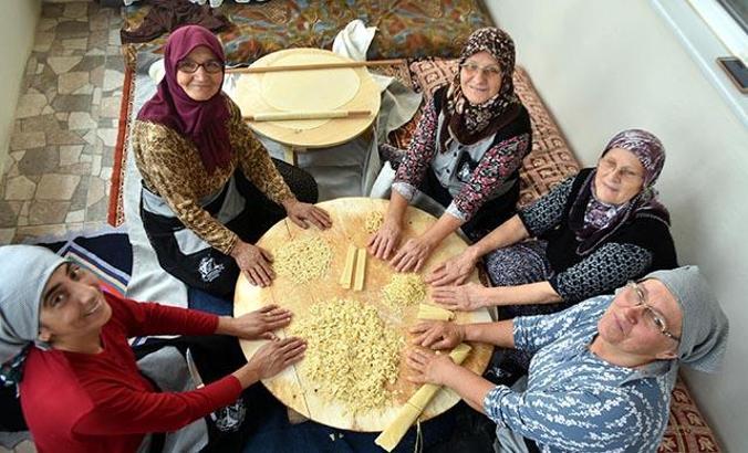 Trakya'nın üreten kadınları, yöresel lezzetleri sofralarla buluşturuyor