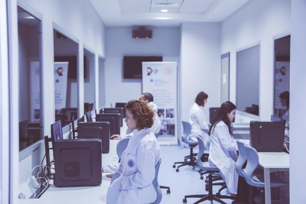 İlk 100’den 15 öğrenci Medipol’ü tercih etti