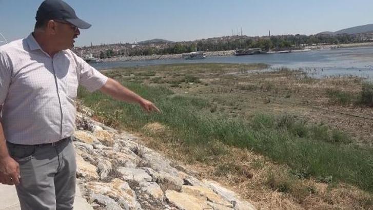 Beyşehir Gölü'nün suyu, 150 metre çekildi