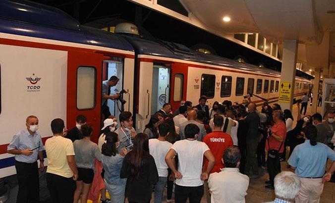 Zafer Treni Eskişehir’e ulaştı