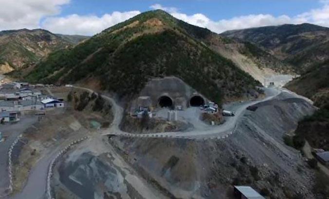 Zigana Tüneli'nde sona yaklaşıldı