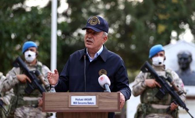 Bakan Akar: Yunanistan'ın provokatif davranışlarla bir yere varamayacağını görmesi lazım