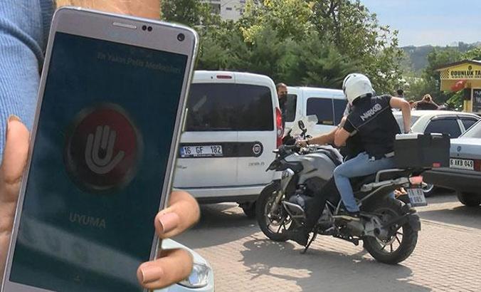 DHA muhabirleri UYUMA ihbarı yaptı, polis 7 dakikada geldi