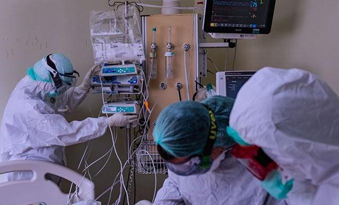 Koronavirüs salgınında günlük vaka sayısı 21 bin 372 oldu