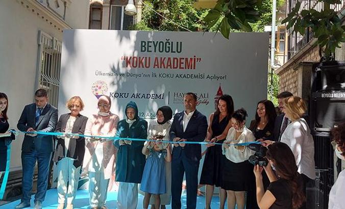 Beyoğlu’nda Koku Akademisi açıldı