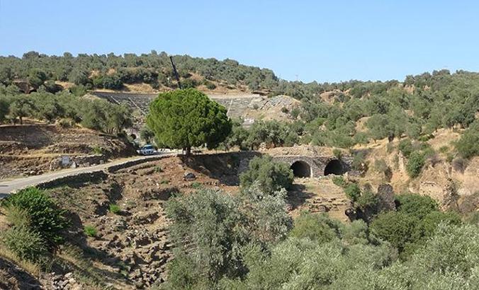 Nysa Antik Kenti'nde 1800 yıllık stadyum çeşmesi bulundu