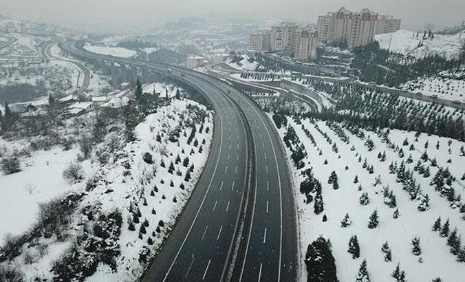 Kocaeli’de, TEM Otoyolu İstanbul istikameti boş kaldı