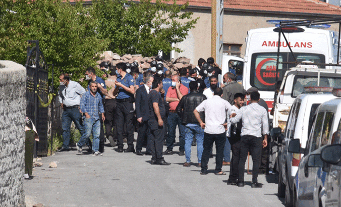 İki kardeşin silahlı saldırısında oğul öldü, baba yaralı