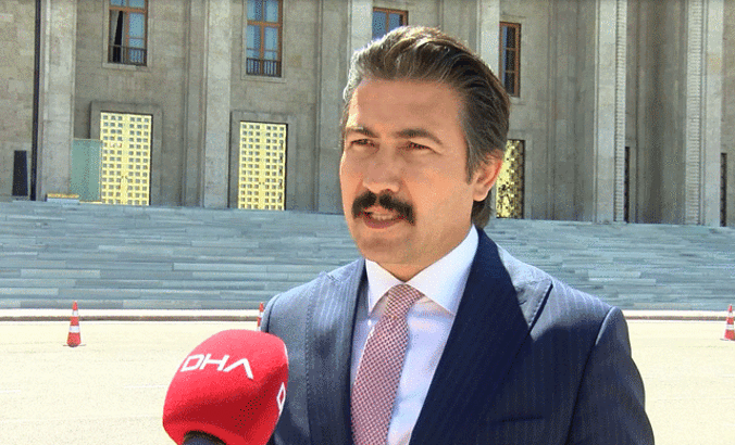 AK Partili Özkan: 104 amiralin bildirisine de aynı tepkiyi koymalıyız