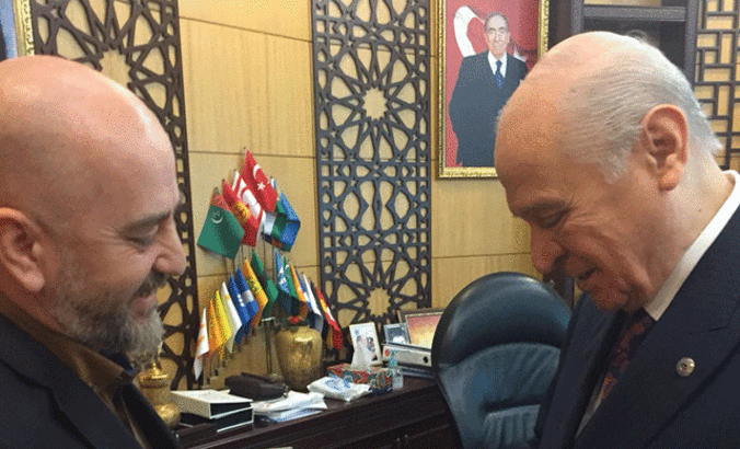 Devlet Bahçeli'ye nostaljik araba figürlü yüzük