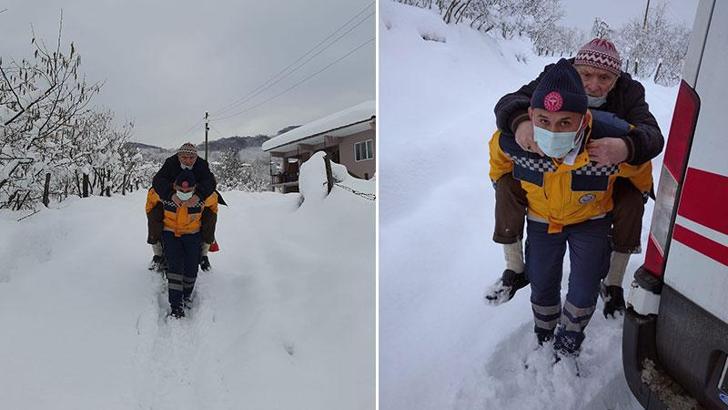 Ambulans şoförü hastayı 500 metre sırtında taşıdı