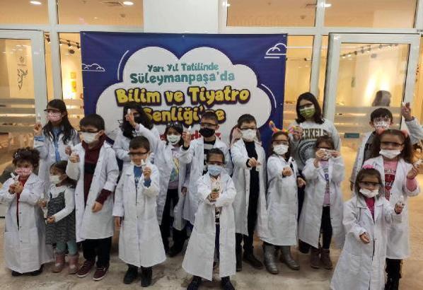 Süleymanpaşa'da Bilim ve Tiyatro Şenliği'ne yoğun ilgi