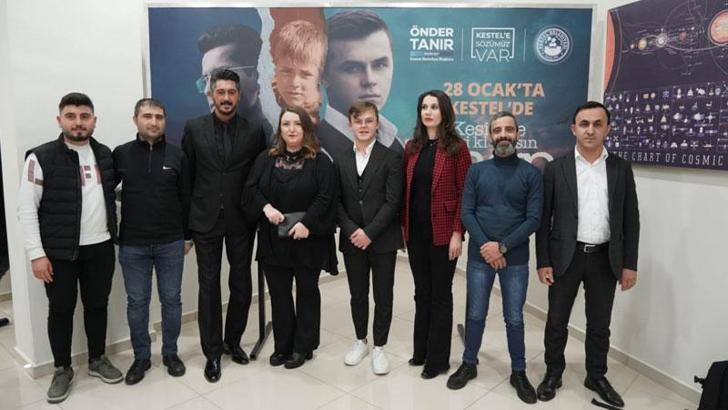 'Kesişme; İyi ki Varsın Eren' filminin Bursa'daki özel gösterimine oyuncular da katıldı