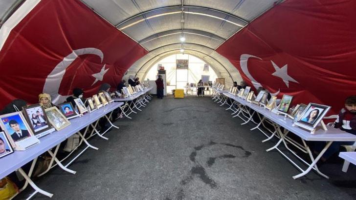 Evlat nöbetindeki baba: Dayanacak gücümüz kalmadı