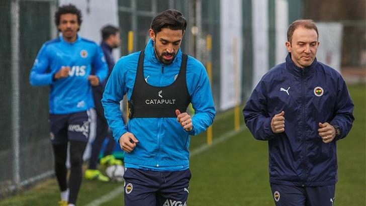 Fenerbahçe'de İrfan Can ve Szalai, Antalya kampına katıldı