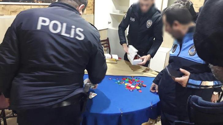 BaÄŸcılar’da kumar baskını; 4 gözaltı