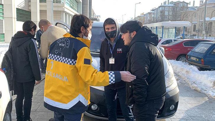 Üniversitede yemek yiyen onlarca kişi hastanelik oldu! Sayı daha da artabilir