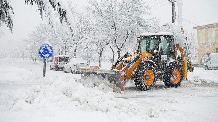 Isparta'da 2 günde yağan kar, 1 ayda beklenen yağış miktarını geride bıraktı