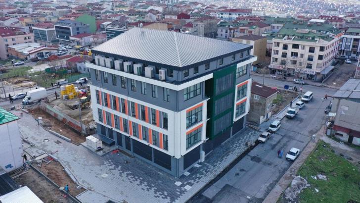 Başakşehir'in ilk gençlik merkezi açılıyor