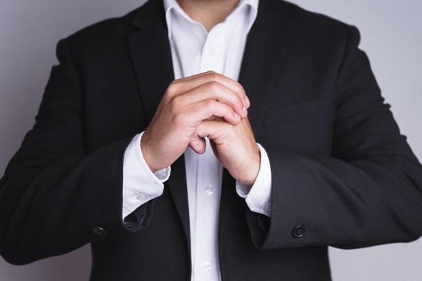 'Parmak çıtlatmak tik haline gelirse tehlikeli olabilir'