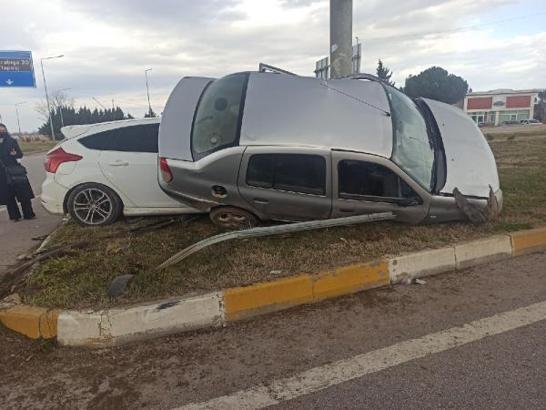 Çanakkale'de trafik kazası, 1 ölü, 1 yaralı