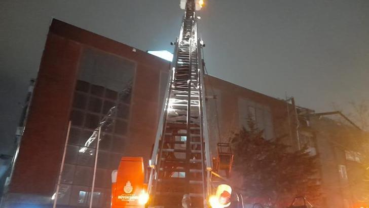 Yenibosna'da kumaş baskı atölyesinde yangın