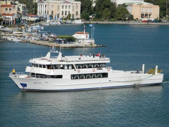 Yunan adalarına feribot seferleri yeniden başlıyor