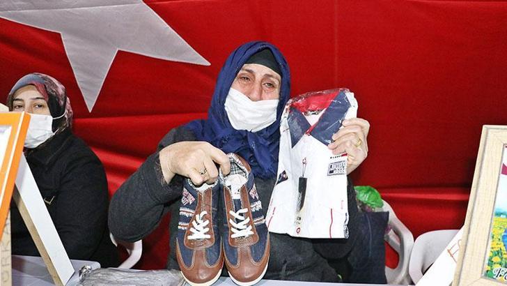 Evlat nöbetindeki anne, oğlunun bayramlıklarını 7 yıldır saklıyor