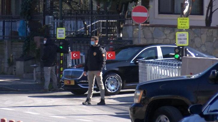 Cumhurbaşkanı Erdoğan Kısıklı'daki evinden çıktı
