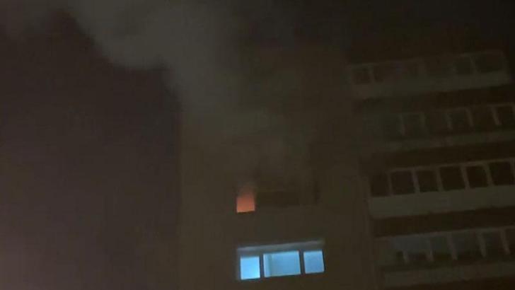 Kartal'da 11 katlı binada çıkan yangında 1 kişi dumandan etkilendi