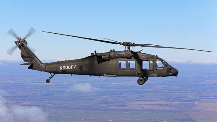 Kara Şahin helikopteri ilk defa pilotsuz uçtu