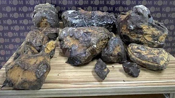 Mersin'de 10 milyon TL değerinde balina kusmuğu ele geçirildi