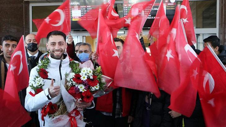 Fatih Arda İpcioğlu, memleketi Erzurum'da coşkuyla karşılandı