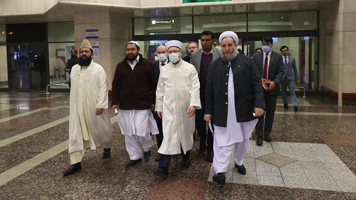 Diyanet İşleri Başkanı Erbaş Pakistan'da