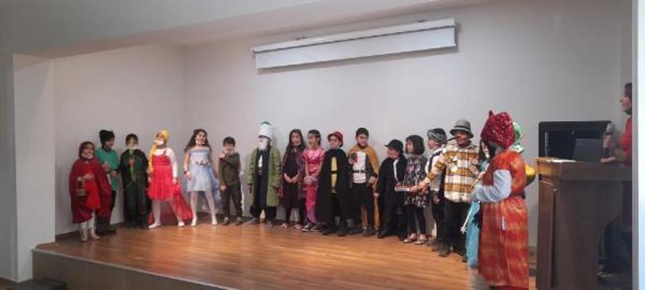 İlköğretim öğrencileri masal kahramanlarını canlandırdı