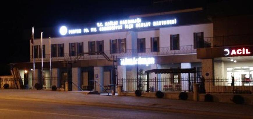 Sünnet düğünü olan Muhammed arkadaşlarıyla oynarken, fenalaşarak yaşamını yitirdi