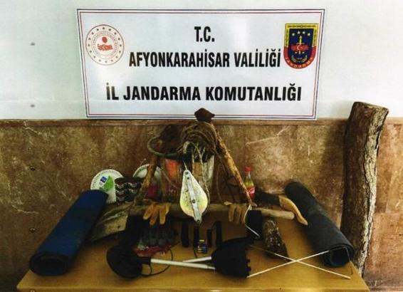 Define avcıları yakalandı