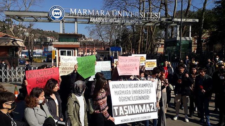 Marmara Üniversitesi öğrencilerinden kampüs protestosu