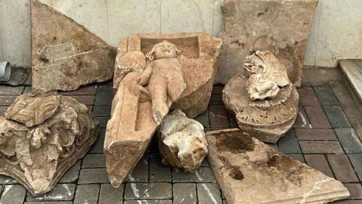 Salihli'de 'Eros bebek' heykeli ele geçirildi