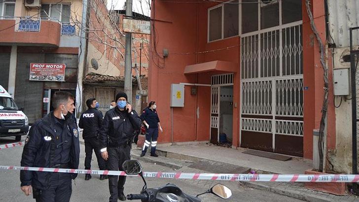 Manisa'da haber alınamayan yaşlı çift evlerinde ölü bulundu