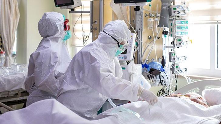 Koronavirüs salgınında günlük vaka sayısı 71 bin 736 oldu