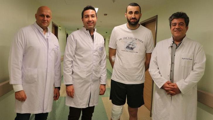 Azerbaycanlı milli kaleci Mammadov, Kayseri'de diz ameliyatı oldu