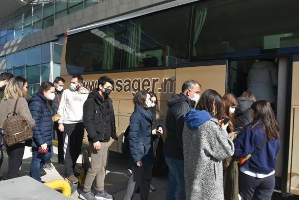 Moldova'dan tahliye edilen Türkler, Edirne'ye ulaştı