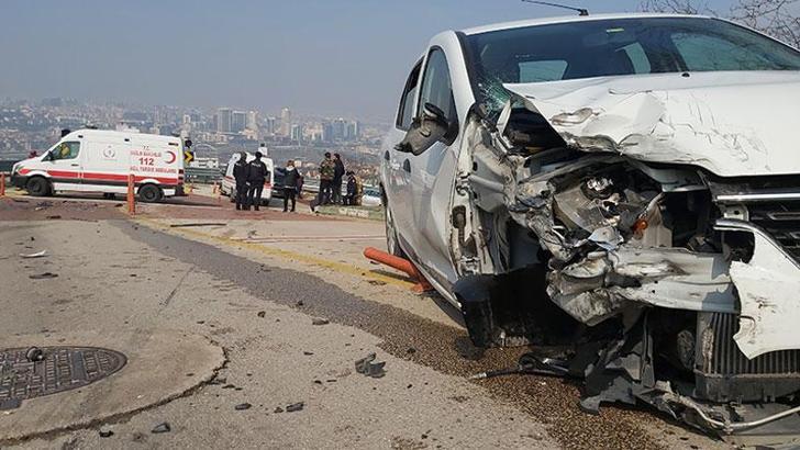 Uludağ yolunda tatil dönüşü kaza: 4 yaralı