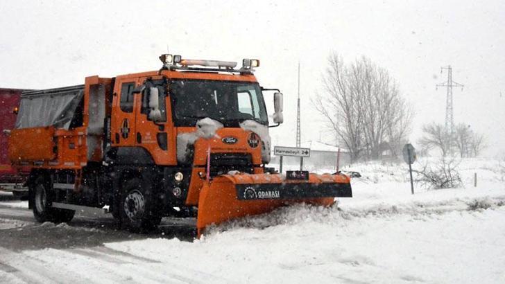 Trakya'da kar yağışı; ekipler sınır kapıları yolunda nöbette
