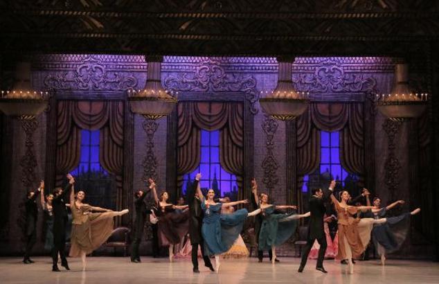 Sezonun ilk bale prömiyeri 'Kamelyalı Kadın'