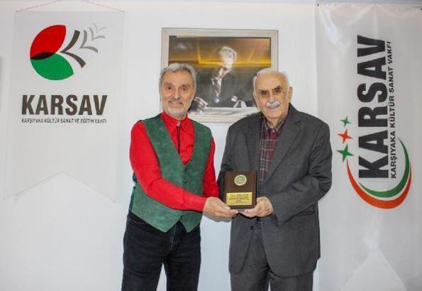 İzmirli usta spor yazarı Ertaç'a şükran plaketi