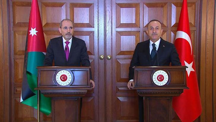 Bakan Çavuşoğlu: Suriyelilerin dönmesi konusunda birlikte çalışıyoruz